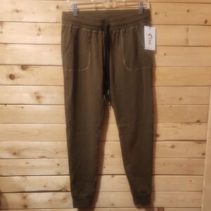 Womens Unwind Joggers Size Small NWT Olive